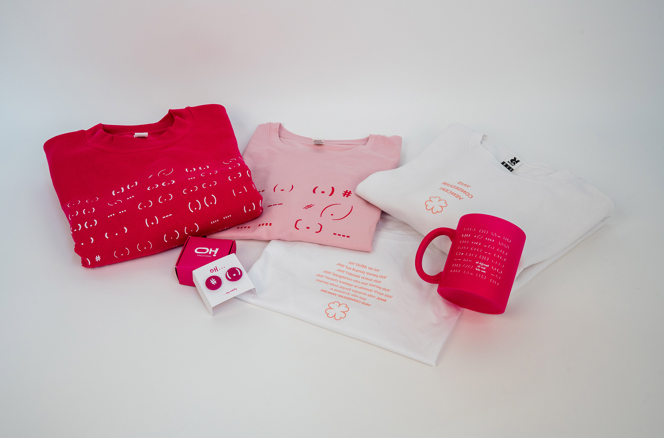 T-shirt e caneca cor-de-rosa da OH! Kreations